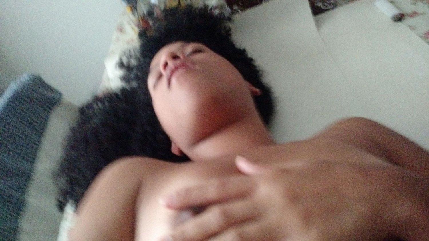 Mulata safada virando os zoinho #3kyj2UMq