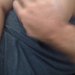 Mostrando a vadia aos pouquinhos
