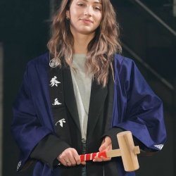 Emily Rudd drives anyone crazy