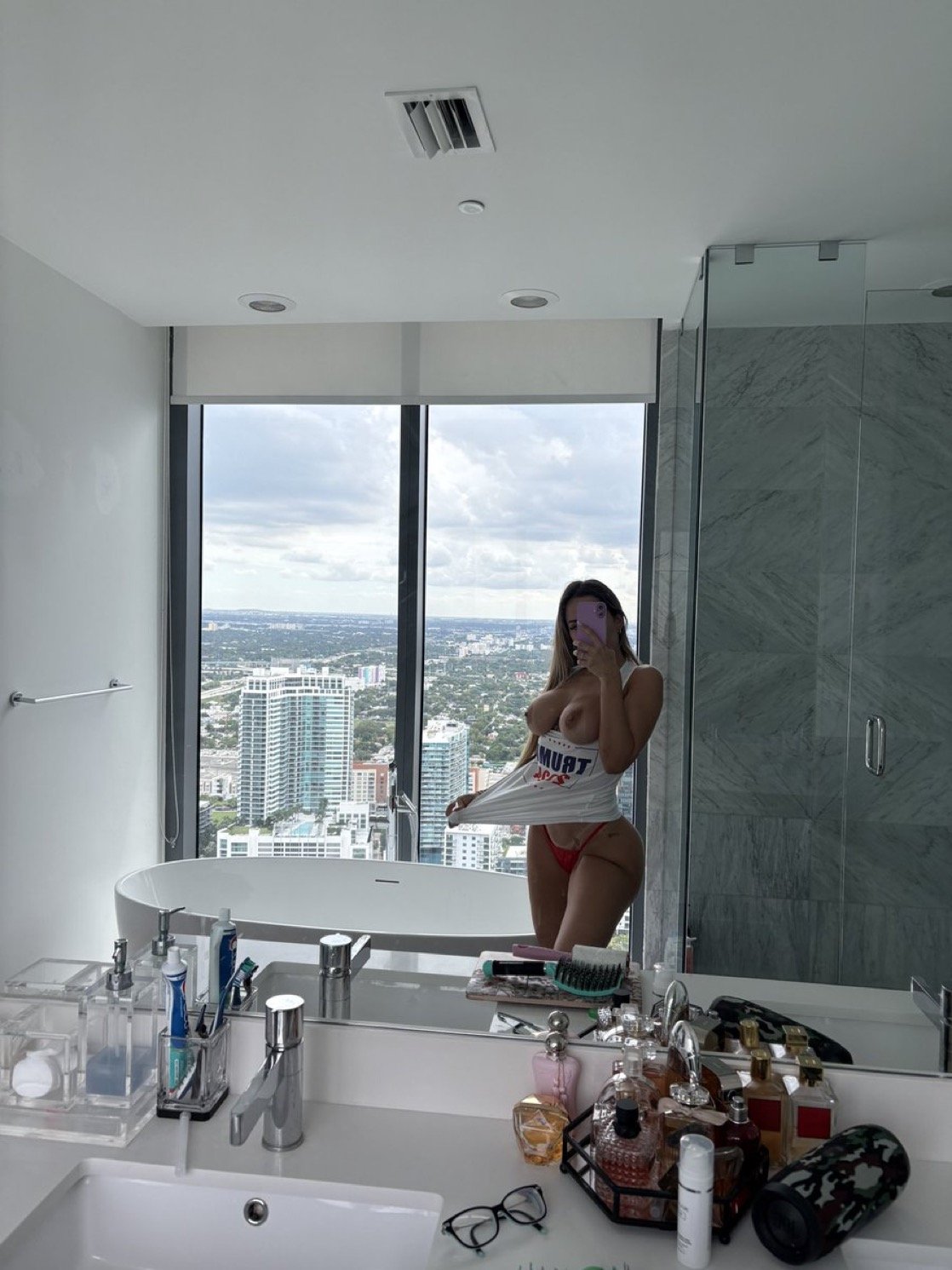 gorgeous curvy of slut #3zfegU5d