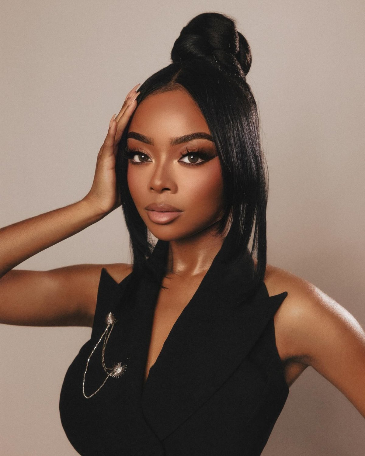 SKAI JACKSON #42LlUzKx