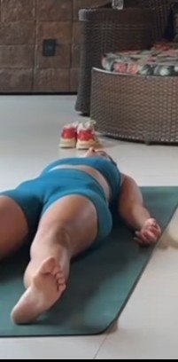 Maísa Silva treinando pra levar na buceta #45KszCJP