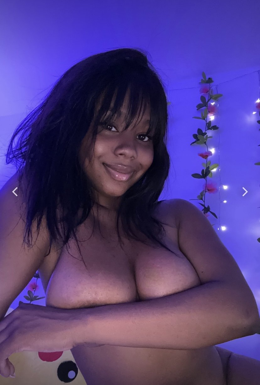 busty cheer giulia leaked #4DMtlmsu