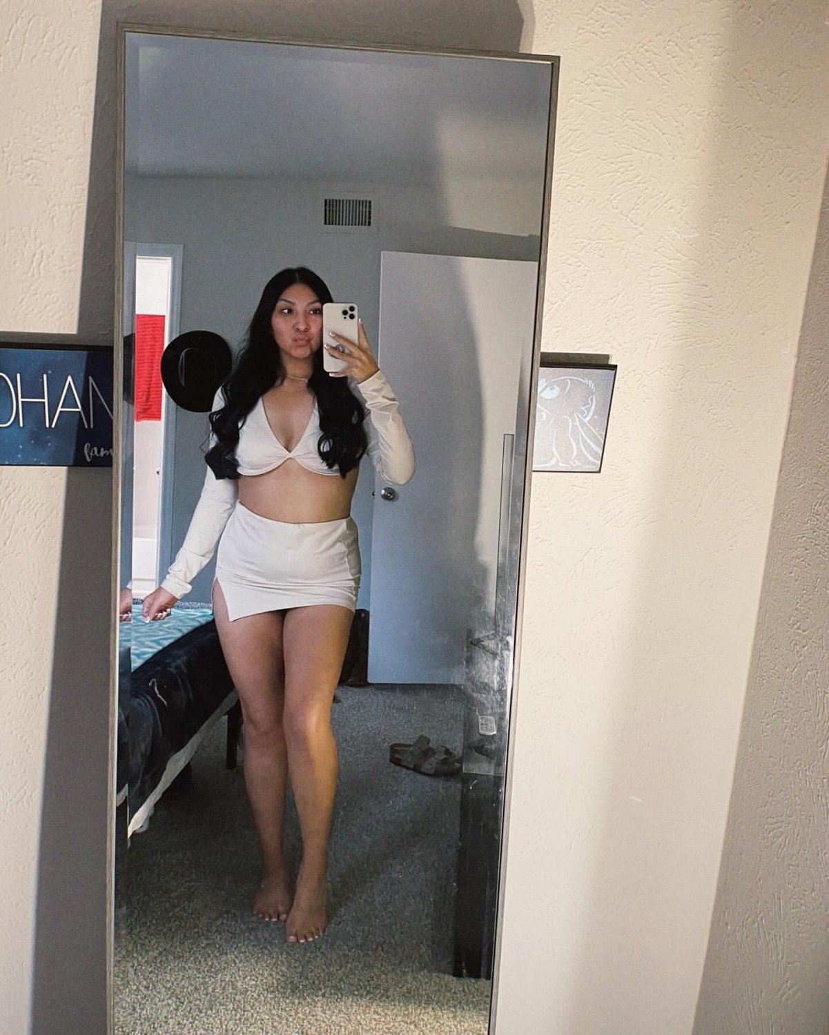 Cute slut loves posting in her favorite panties #4eYfFK5k