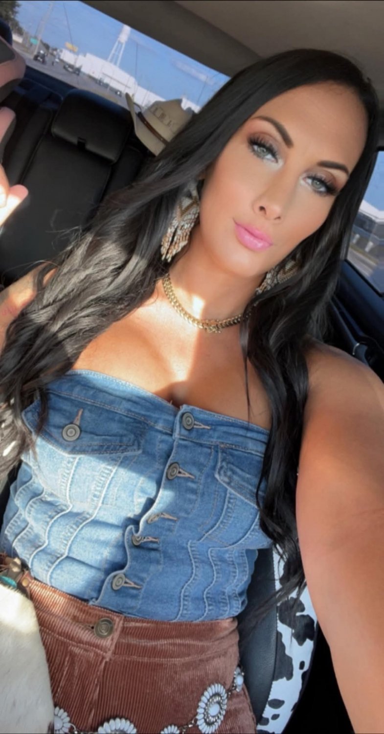 Sexy slut #4O8iL4DV