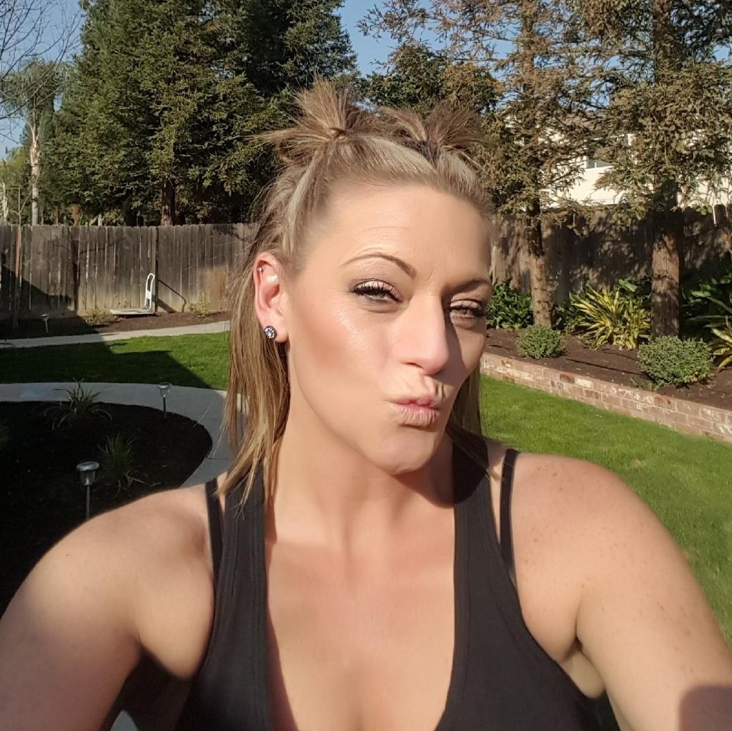 Submitted Married Slut #4RgfRSXB