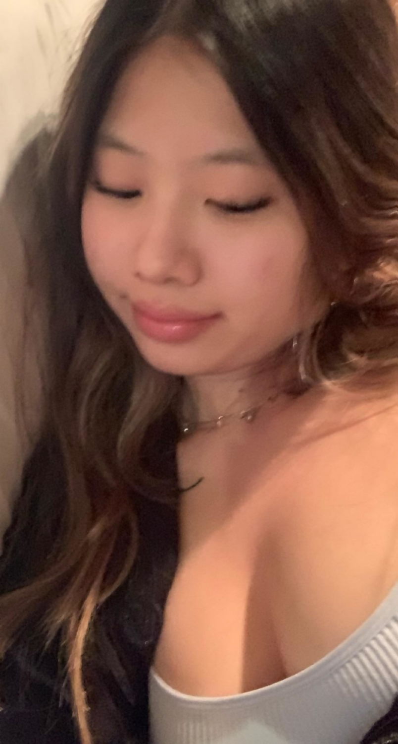 19yo ABG Slut’s LEAKED NUDES - Tits, Pussy, & Ass!!! #4tUUNOG6