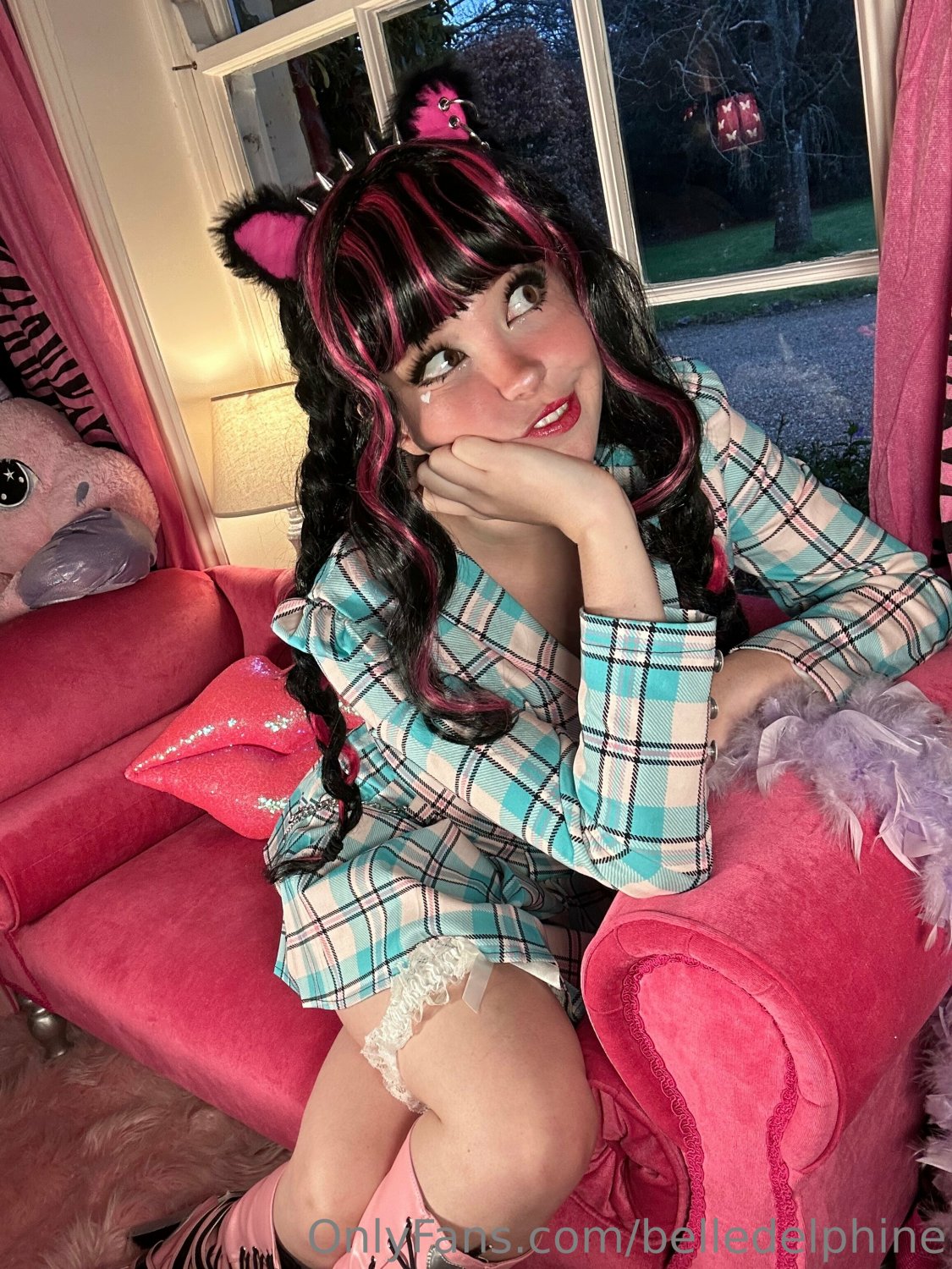 Belle Delphine March Set 5 #4TWqolnL