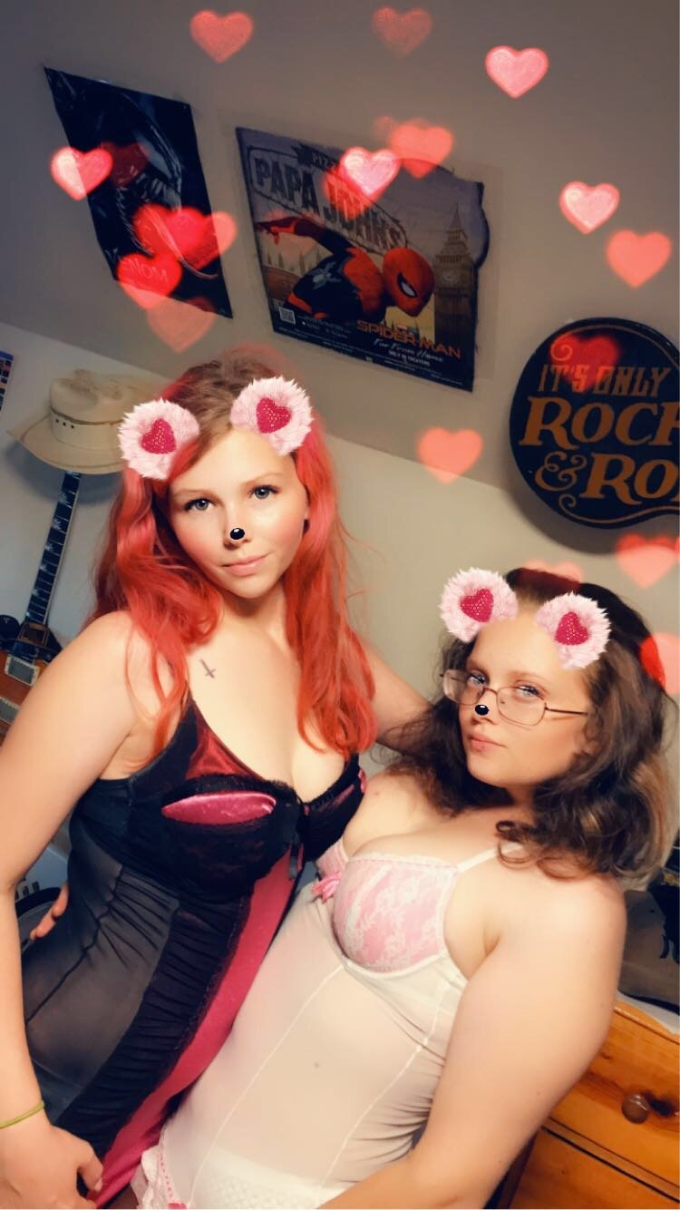 Chubby Slut & Friend #4ZadPV81