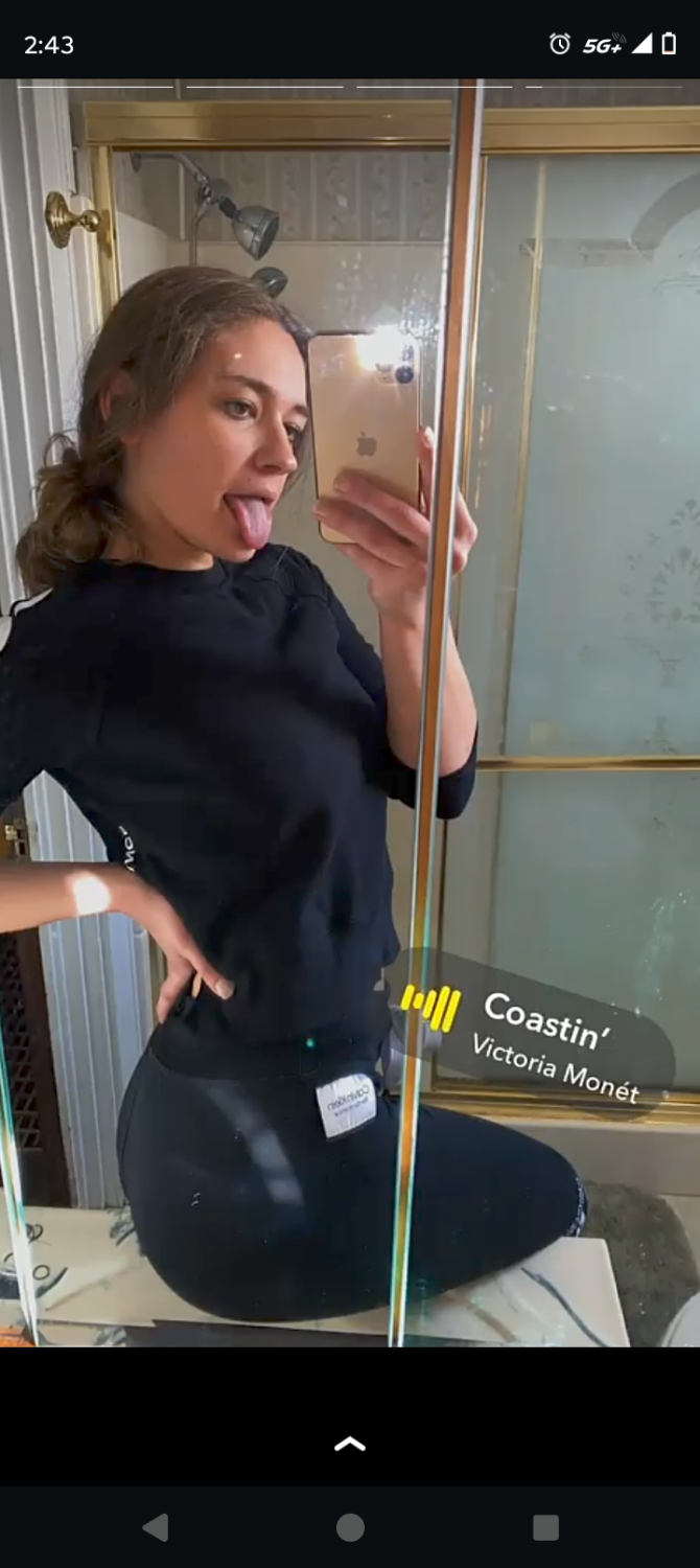 Snapchat Slut. Name in pics #5Bfz9EJg