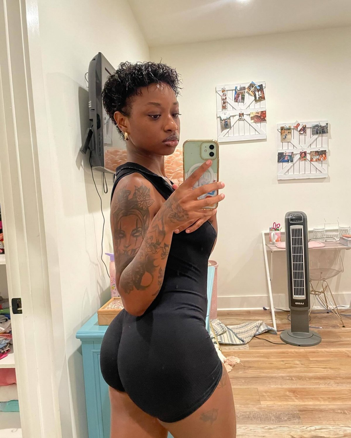 Dark Skin Tomboy Short Hair Baddie #5Me2n8rL