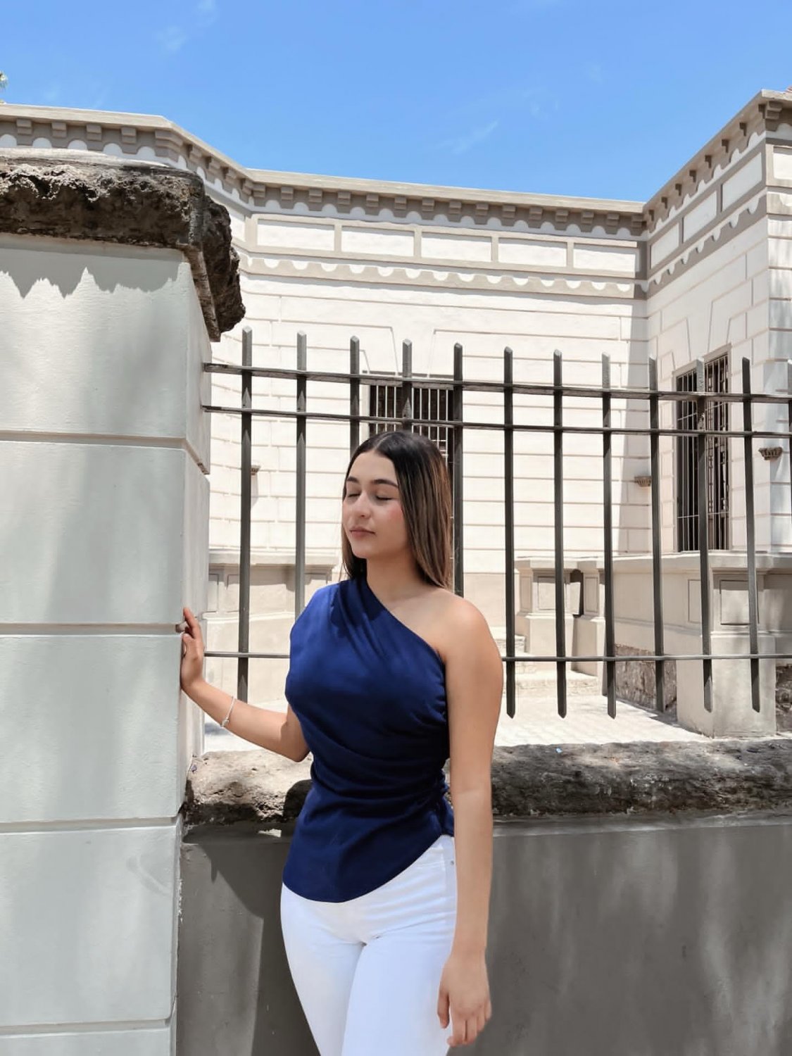 Paola Loreto #5s6309tB