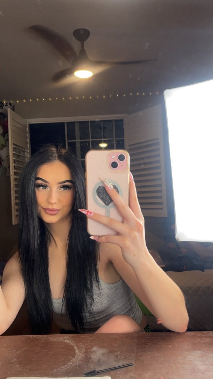 19yr slut can take my virginity, WOW😍😍😍 #5ts5AwW7