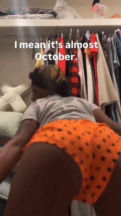 Dark Skin Tomboy Short Hair Baddie #5YFLdi0Q