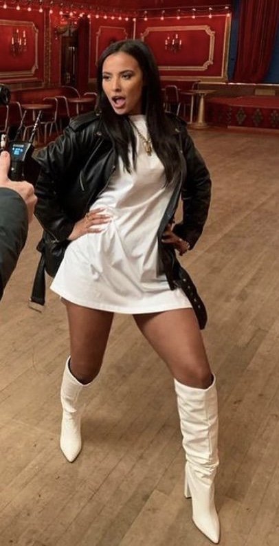 6g3jop2k Wank it for the Jama…Maya Jama Cock Teasing in Boots Panties and Heels 💯🔥🔥😳😳✊🏾🍆💦💦 #6g3jOP2K
