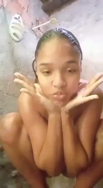 Novinha Baixa Renda Apetitosa Com Peitãos Naturais e Pepekinhaa Lisa na Cera - 👉 mixadulto.com #6jUQFVUV