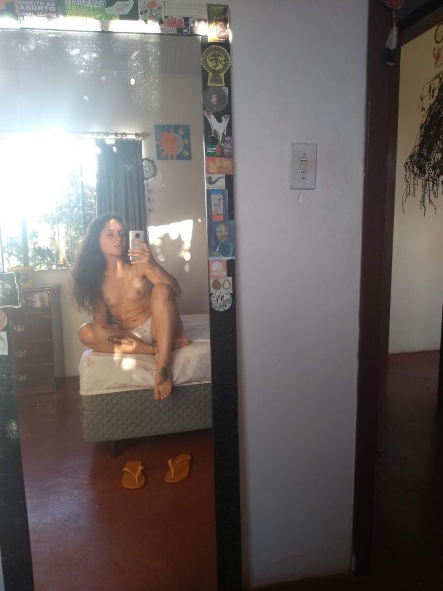 Seguidor pediu pra vazar essa delícia,quem quiser vazar sua esposa, amiga ou namorada no sigilo vem #6W17qI61