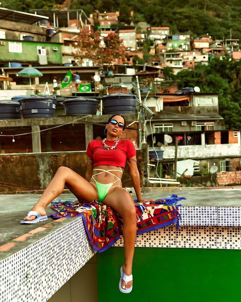Anitta #74XF2ArL