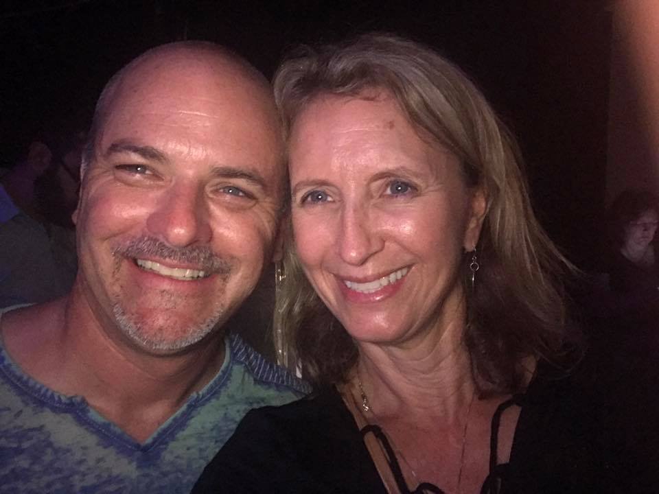 Wendy, a teacher, and Craig, a realtor #79CgA3kq