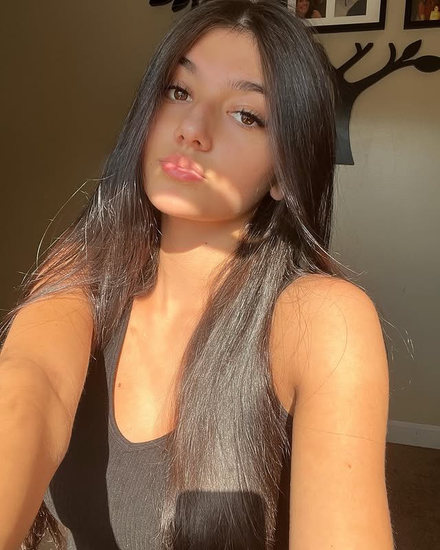 Sexy busty college teen Maddie #7rMG5h7D