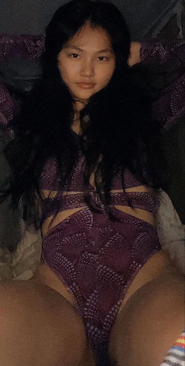 Jennie, a Slutty Asian GF #7YkQbqCB