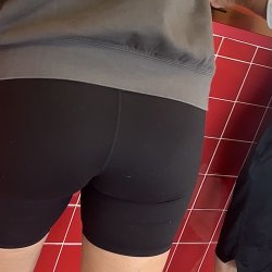 MILF in Bikers candid