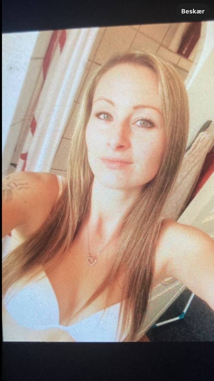 Webslut Nicoline #8GKtAhP2