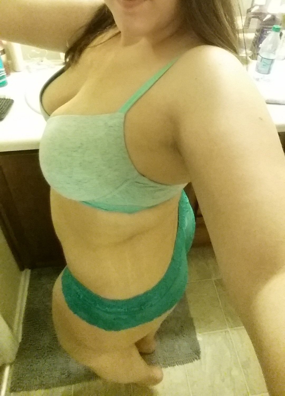 What do you think of my stay at home Army wife? Tele Grumparmyguy or kik thatsatank #8pWxJQyZ