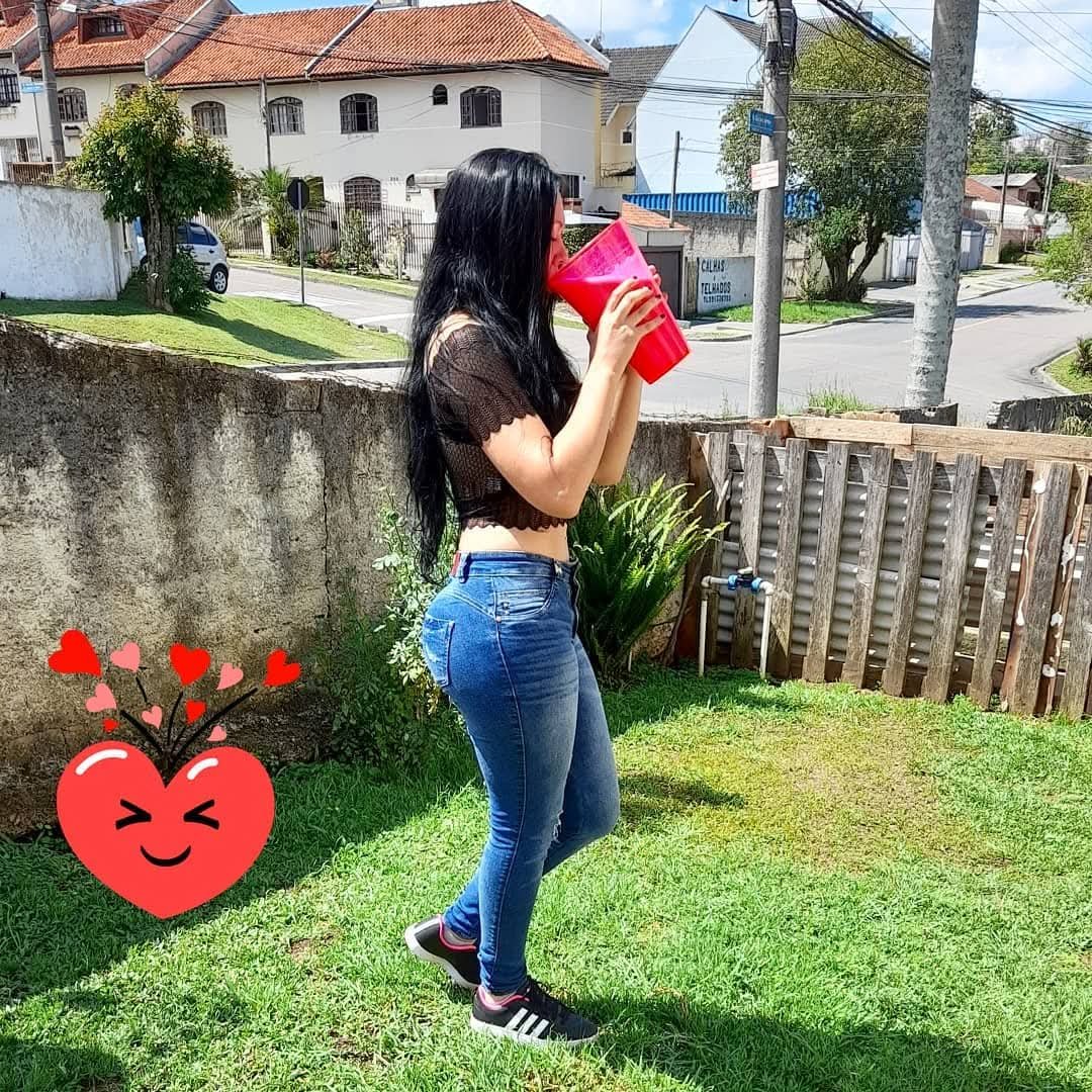 Morena rabuda #8UbIZG94