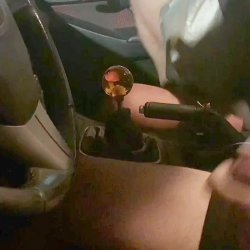 You can make lots of gooning friends if you drive a taxi with your fat shlong out. 🤫😅🤤