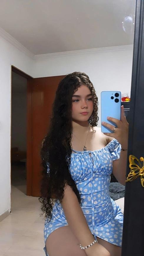 Karen González #8XVa4oJu