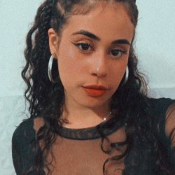 Yasmin peituda safadinha