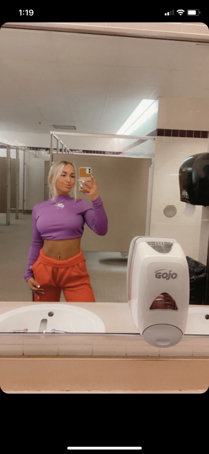 My college crush squeezed her big boobs around my friends cock #9CLO56bc
