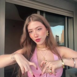 Belezzinha fofa…Sofia Espanha , novas video e fotos !!!