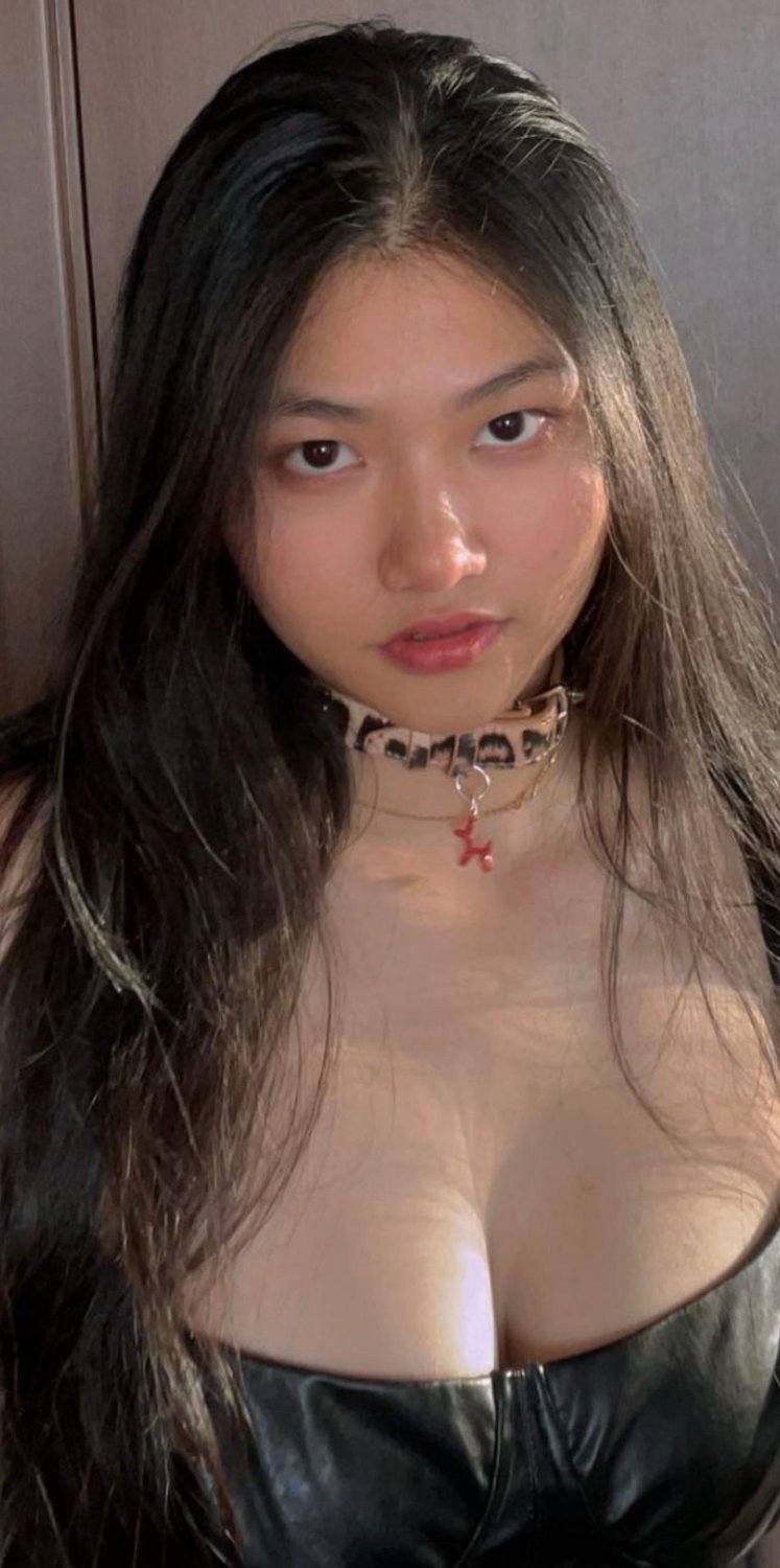 Jennie, a Slutty Asian GF #9K6HVc4Z