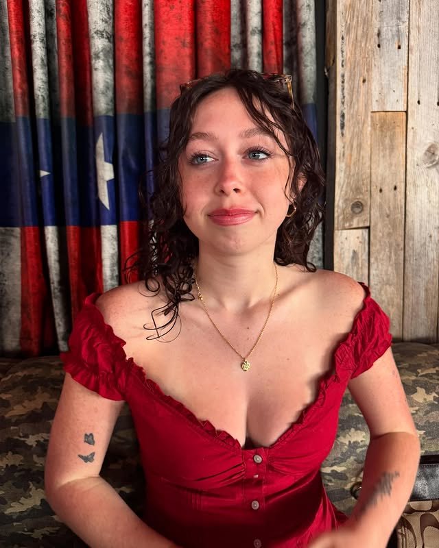 Sexy busty college teen Landri #9rPyjj6K