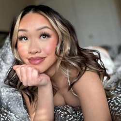Sexy busty ABG MILF Nubs