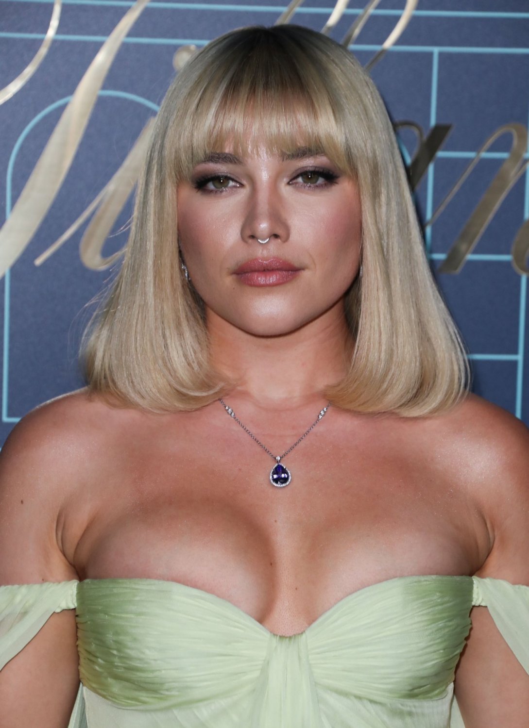 Sexy Florence Pugh 😍😍🍒 #avkX21md