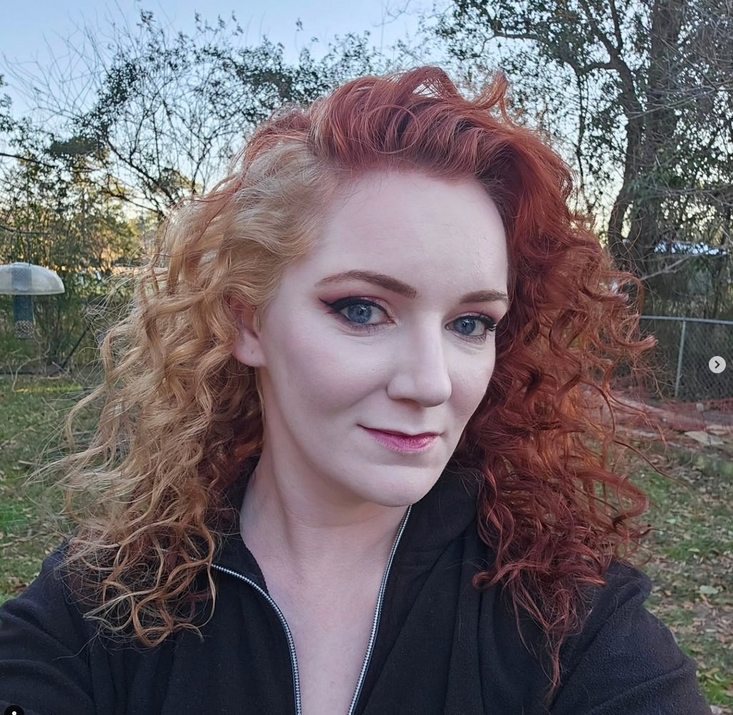 Nerdy redhead with big boobs #axYDcdie