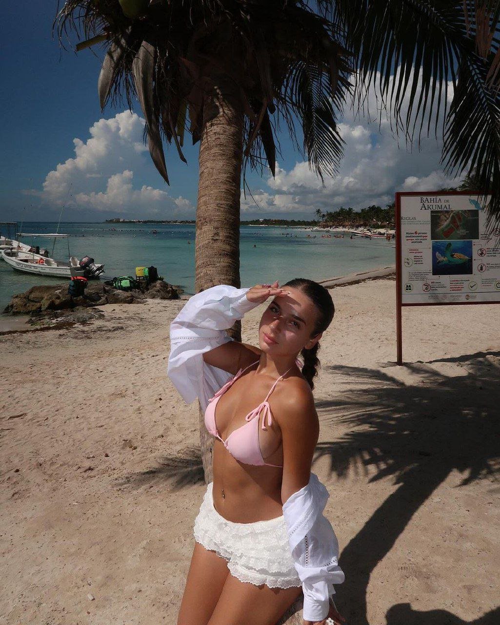 Lucia Correa #BCUH2C9l