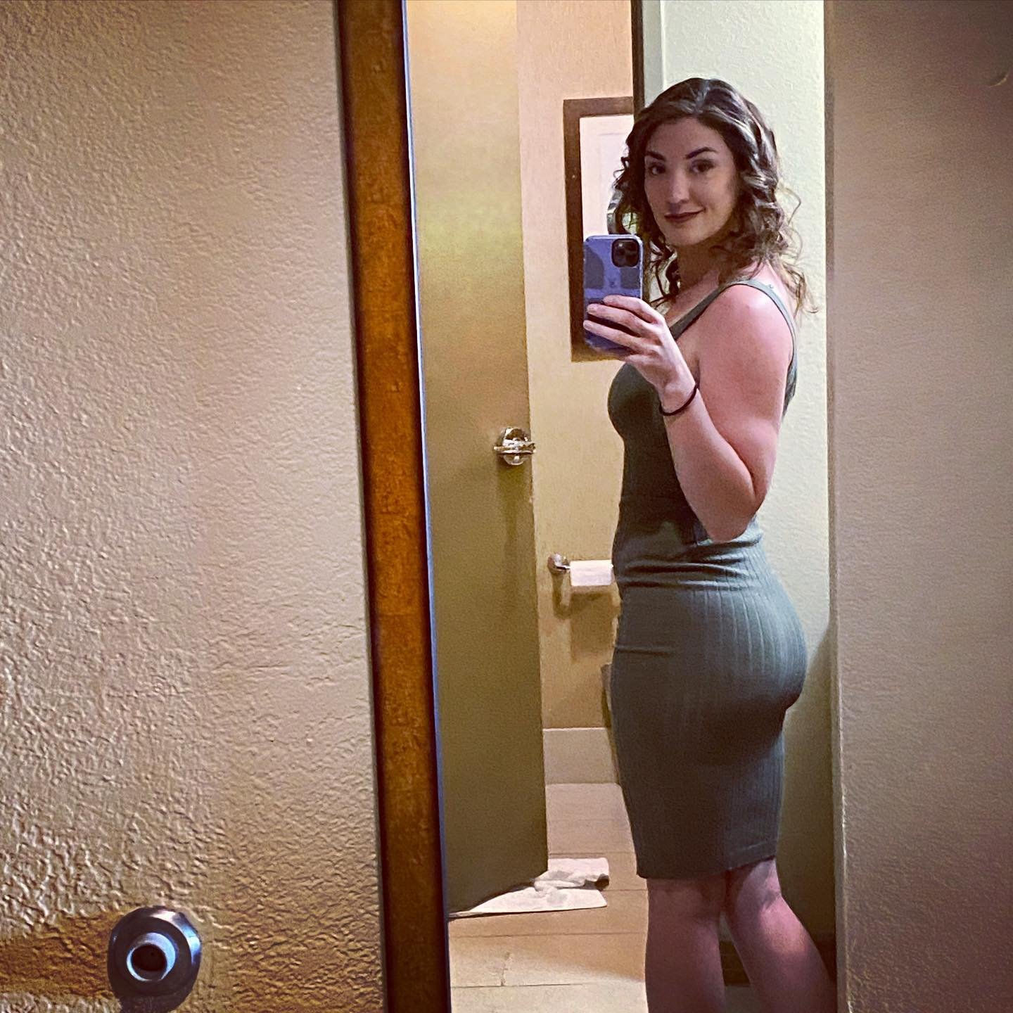 Exposing girl with amazing ass. Kik:hawk_1173 #bGgSITOi