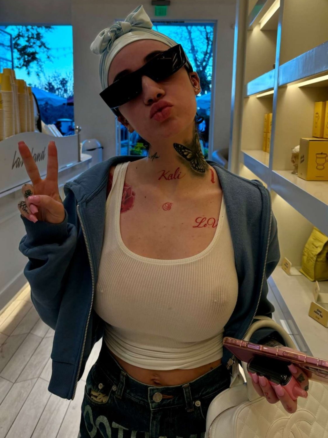 Bhad Bhabie Busty See Through Nipples 🔥 #bHjjn8UD