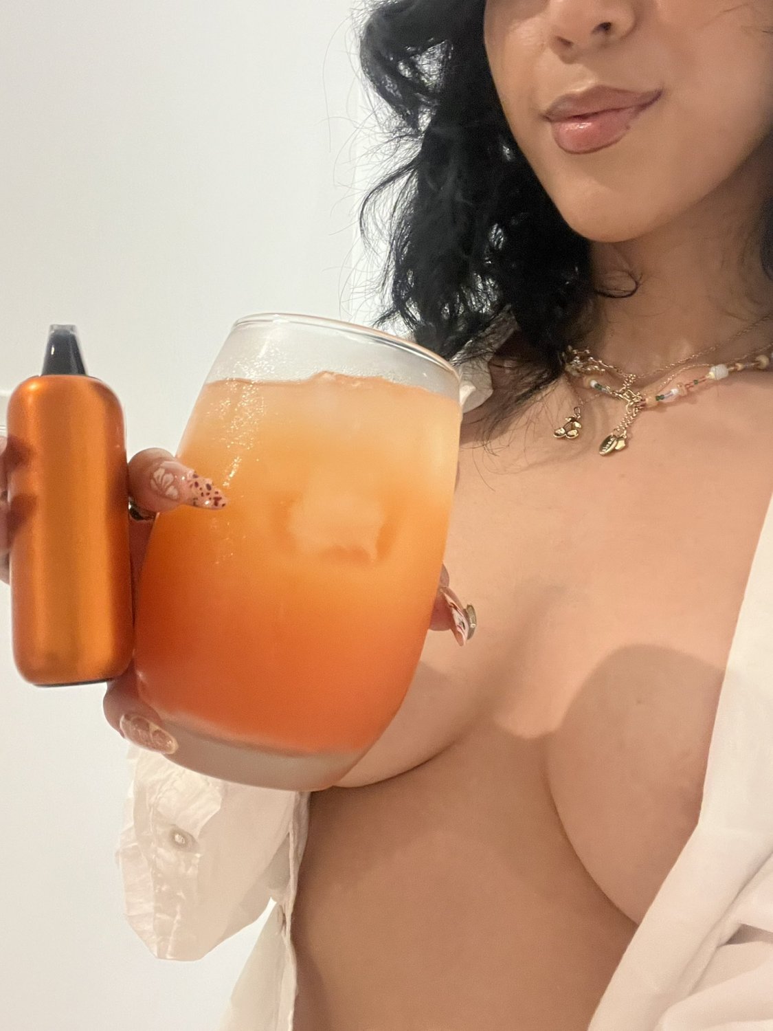 Latina Makes Use Of Her Pretty Holes 🍦🥛 #BlBDrLs3