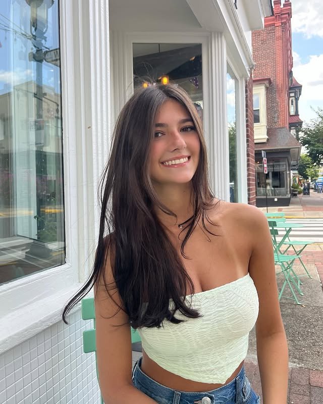 Sexy busty college teen Maddie #BllGzmqQ