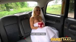 Novia put4 cuere la última cul34d4 fuerte de cualquiera. Se pone arrech4 camino al altar chofer #BR8xahgv
