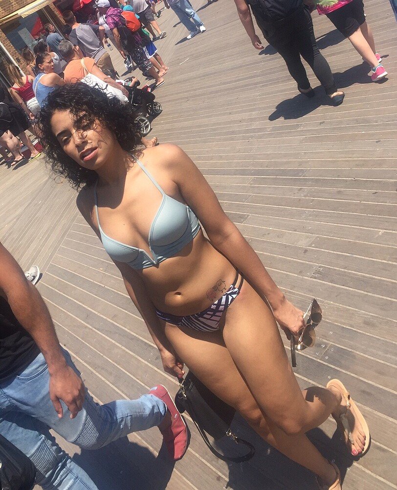 Petite Latina creepshot #bWcFTLMh