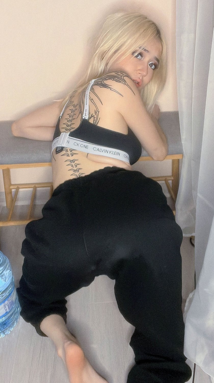 Sexy y deliciosa 🤤 #BYmFv7cN