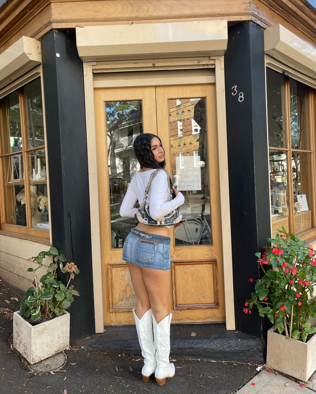Teen Latina cutie loves showing off her perfect body online #C5EHlztI