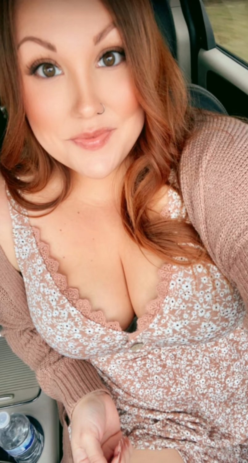 Guy submitted his friend's wife because she is gorgeous. Tiffany Kentucky #C7K5XI4e