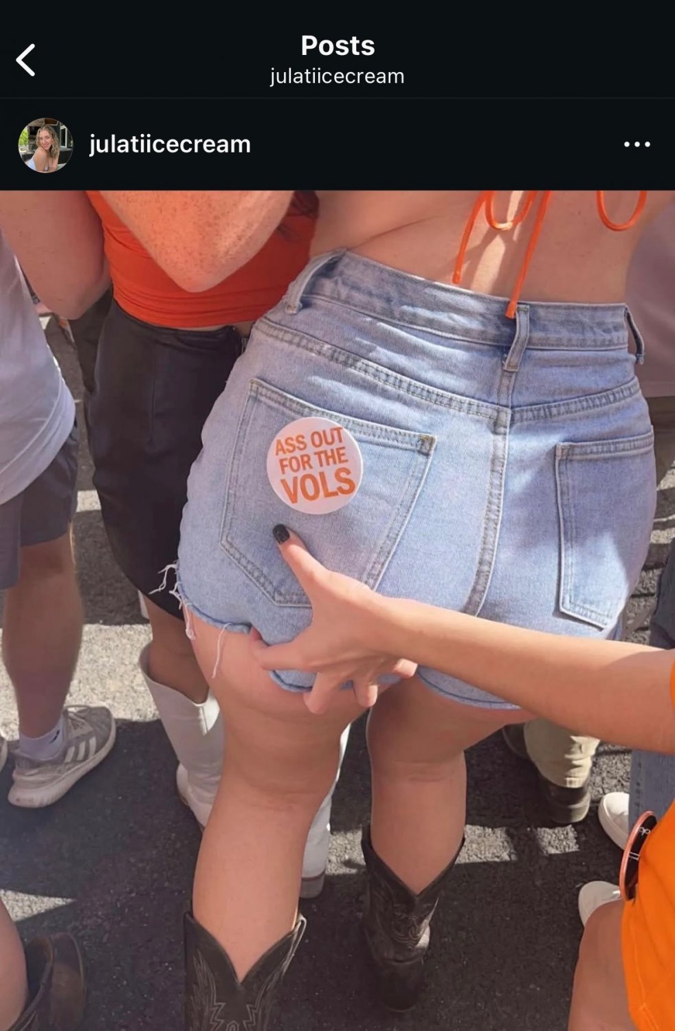 Julia Webslut #CbkUfzzn